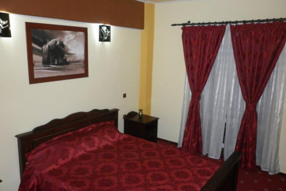 Hotel Ineul Rodna Exterior foto